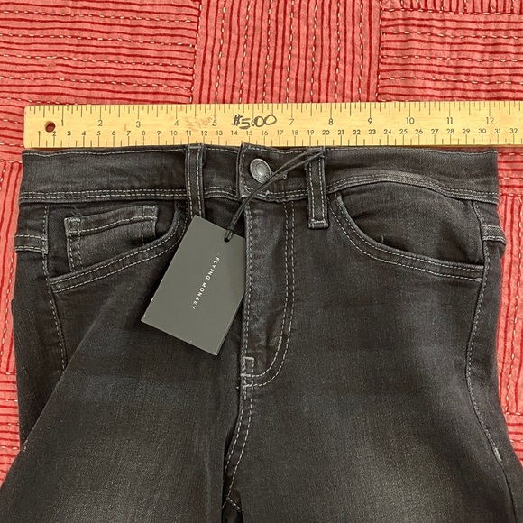Flying Monkey women’s size 25 NWT black faded Denim jeans - Picture 9 of 15